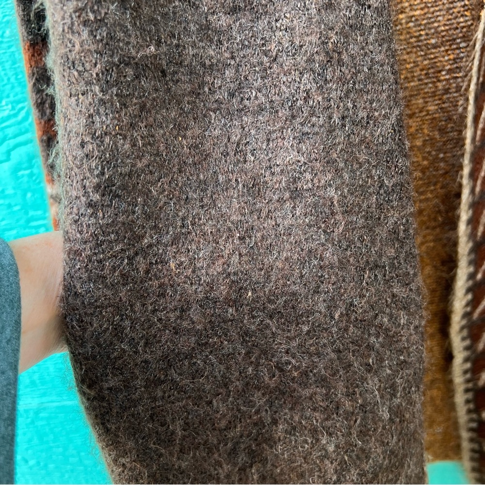 LONG SOFT BROWN SOUTHWESTERN OPEN CARDIGAN FUZZY SWEATER POCKETS SIZE LARGE - Picture 8 of 10